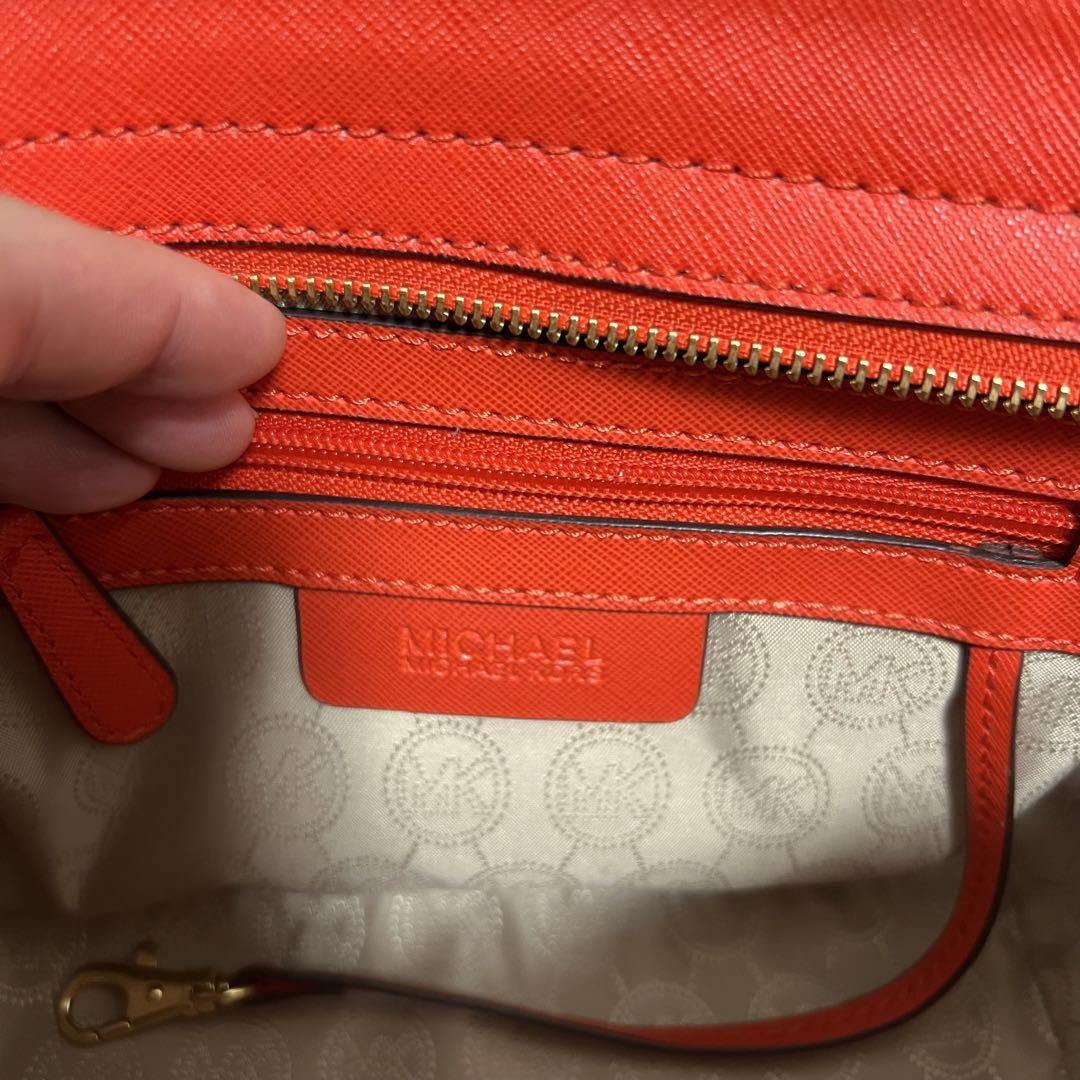 【美品】マイケルコース　クラッチ　ショルダーバック　レザー　2wayオレンジ系