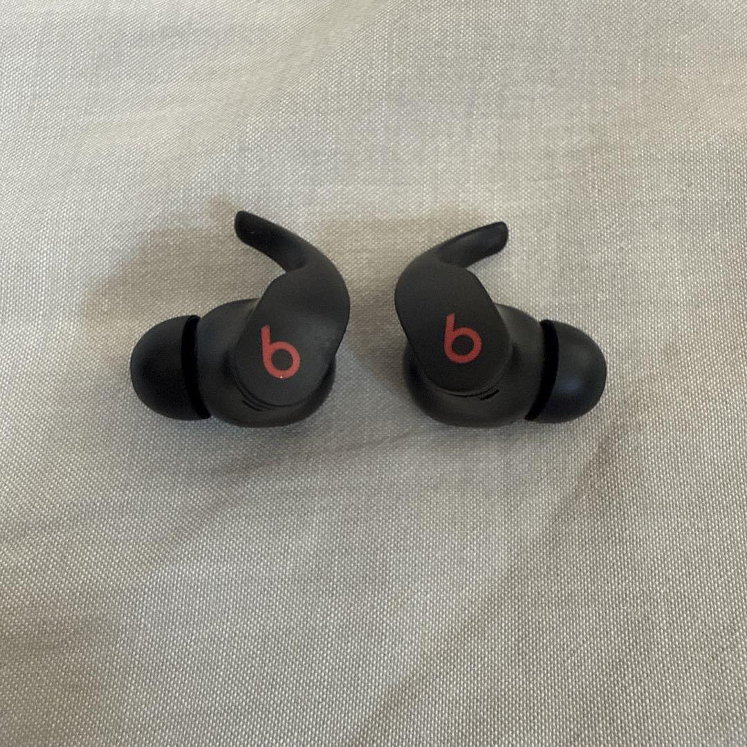 Beats Fit Pro ワイヤレスイヤフォン 充電ケース付き