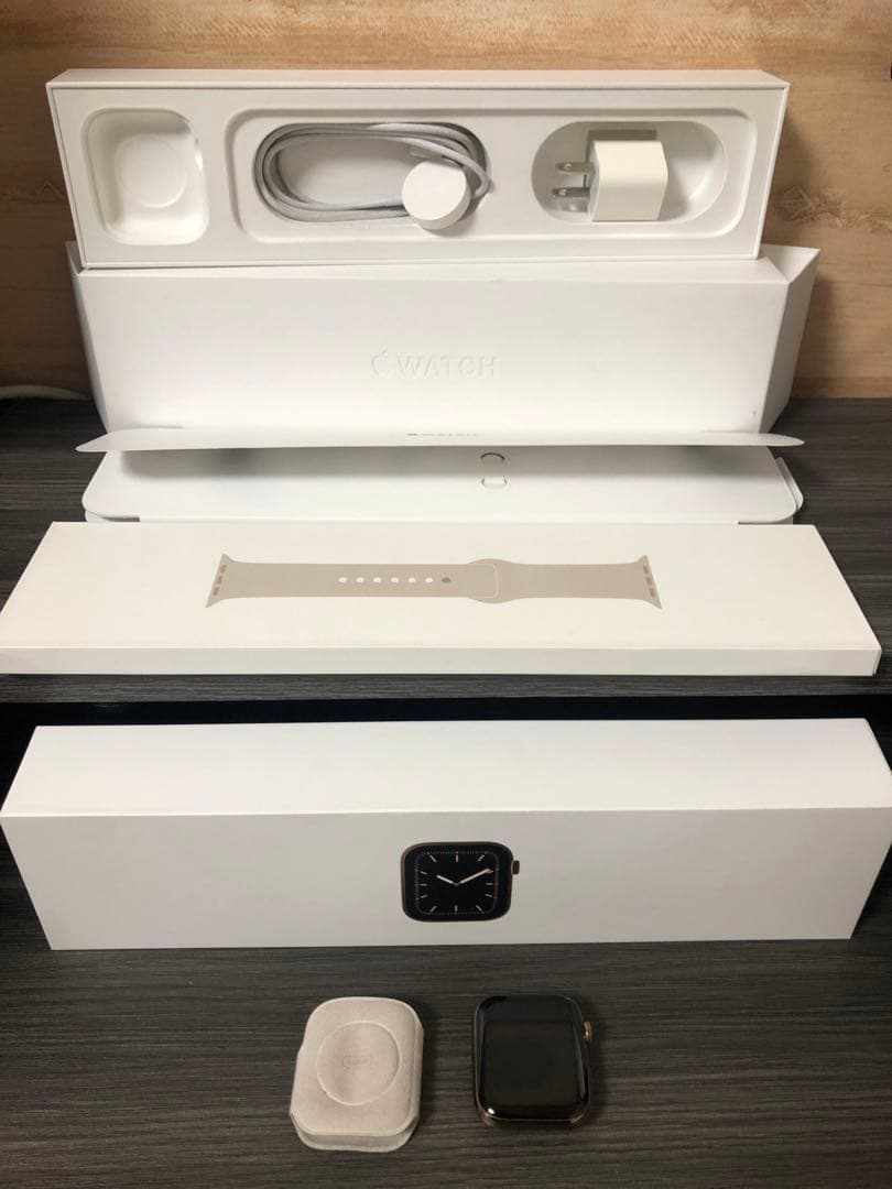 新規購入 Watch Apple シリーズ5 ステンレススチール ゴールド 44MM