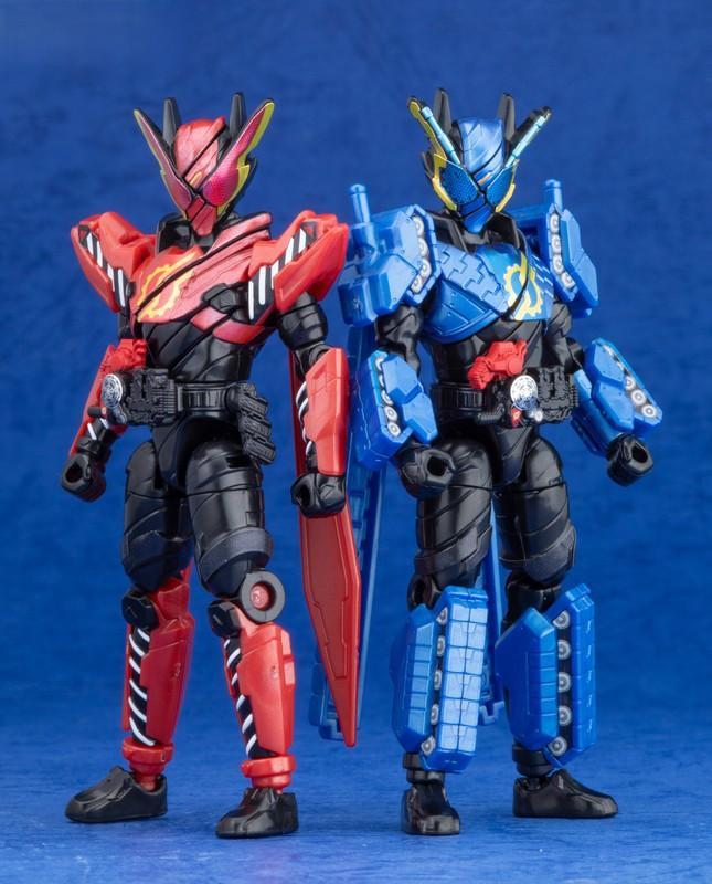 【未開封】創動 仮面ライダービルド BUILD8　Feat.装動 エグゼイド
