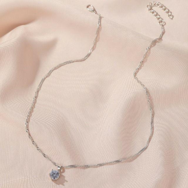 ◇新品◇BOX付き☆豪華6爪ジルコンネックレス☆シンプルペンダント☆CZダイヤ - メルカリ ◇新品◇BOX付き☆豪華6爪ジルコンネックレス☆シンプルペンダント☆CZダイヤ - メルカリ