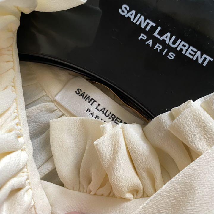 S世界的に Saint Laurent 2020年 シルククレープデシン フリルブラウス S世界的に Saint Laurent 2020年 シルククレープデシン フリルブラウス