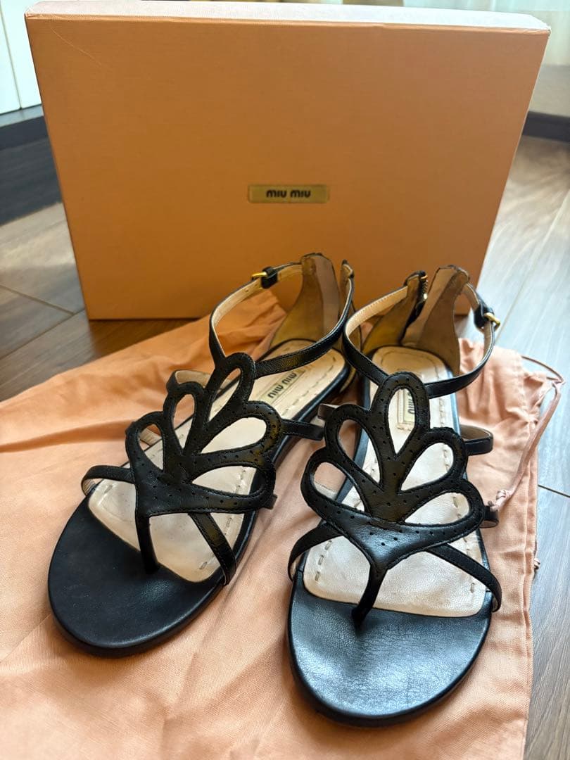 miu miu フラットサンダル　size37 1/2 ブラック