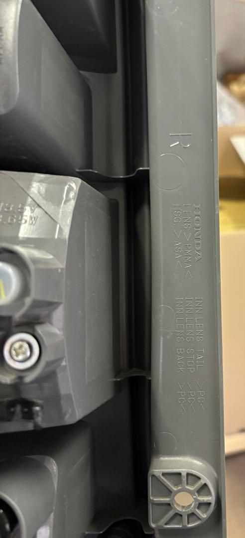 美品　ステップワゴンスパーダ　RK5前期　純正テールランプ