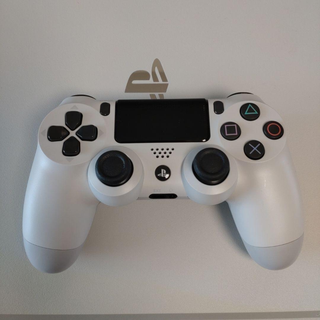 プレイステーション4pro CUH-7200B B02 日焼けアリ 箱付き プレイステーション4pro CUH-7200B B02 日焼けアリ 箱付き