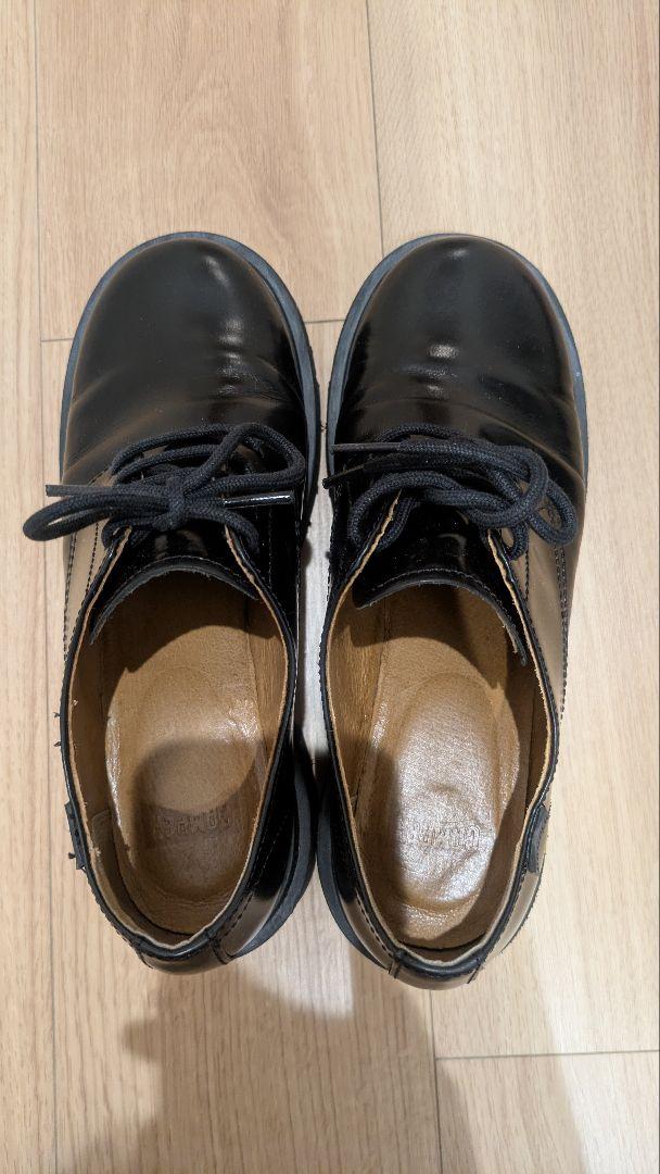 Camper MILAH ブラックレザー ローファー厚底