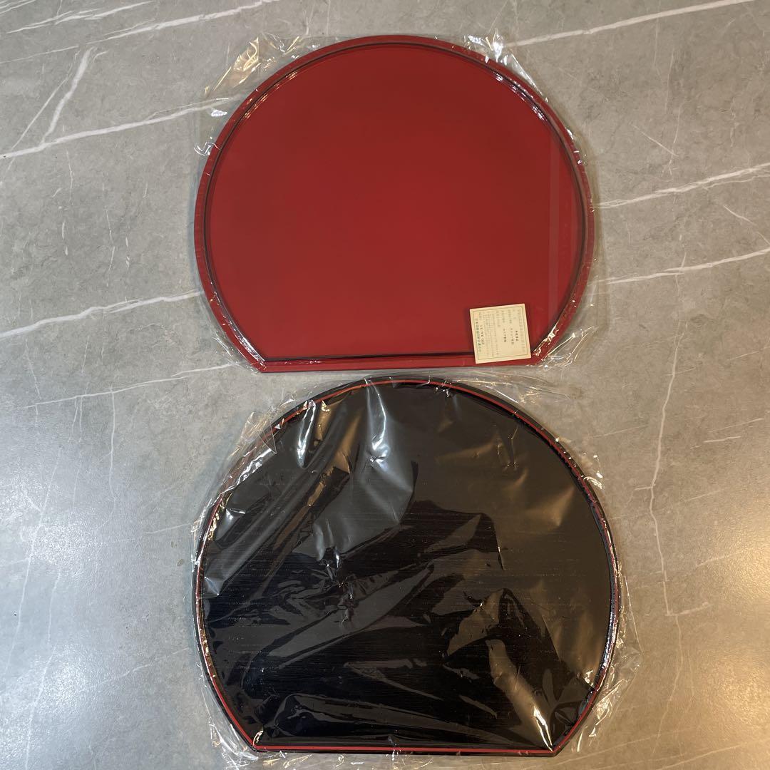 新品漆器半月盆黒赤両面使える