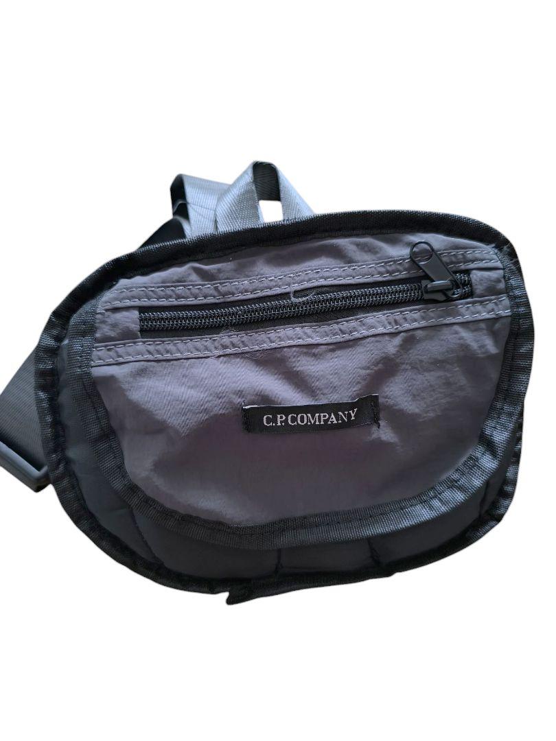 C.P. COMPANY ブラック ボディバッグ