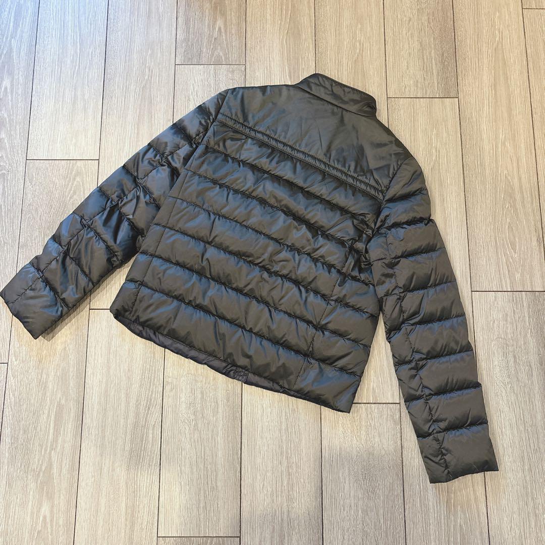 入荷now 買えない PRADA ライトダウン サイズ40 ブラック 三角ロゴプレート ジャケット ジャケット・アウター