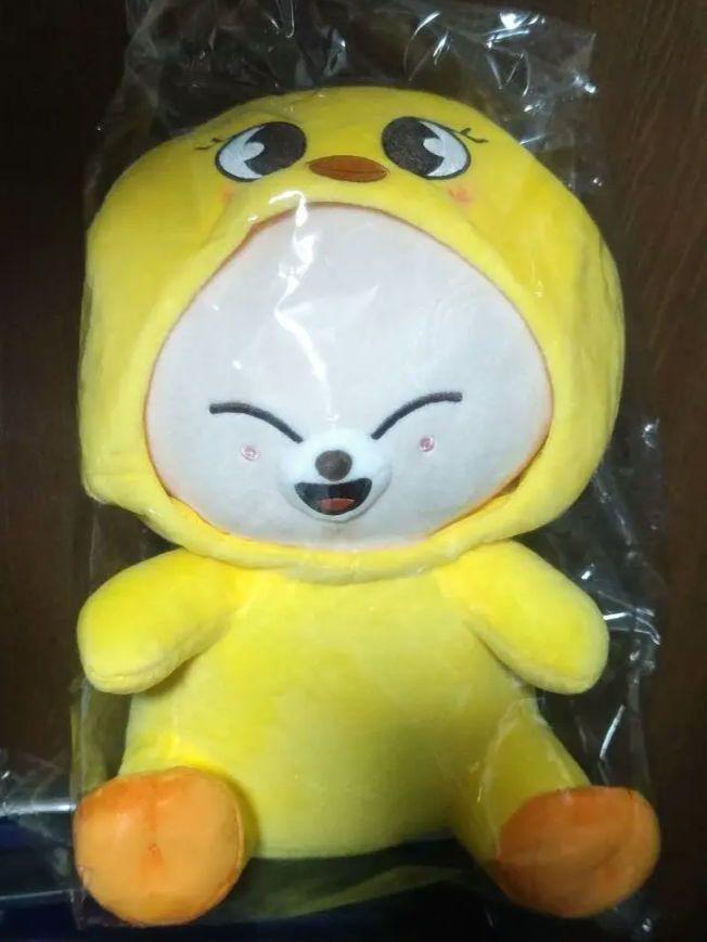 スキズ　フォクシニー　抱きぬいぐるみ