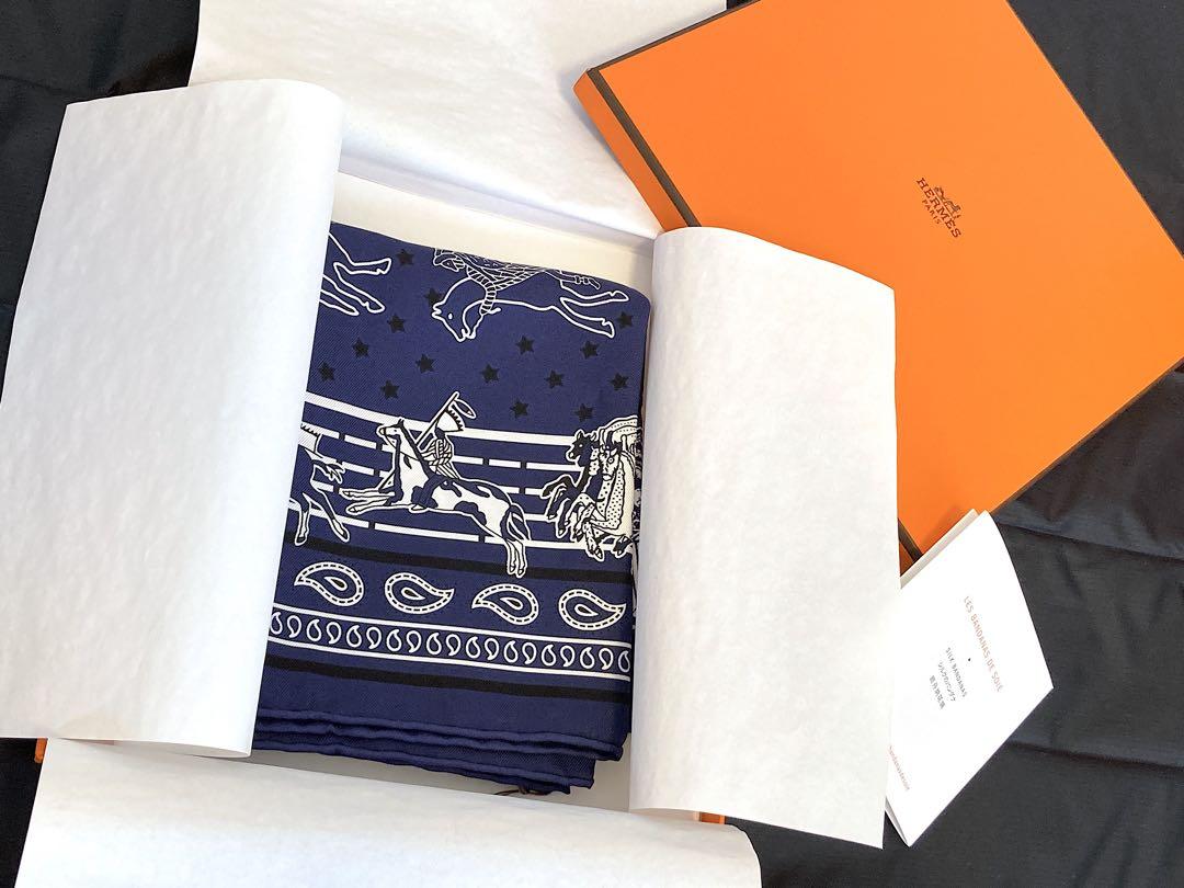 HERMES　エルメス カレ