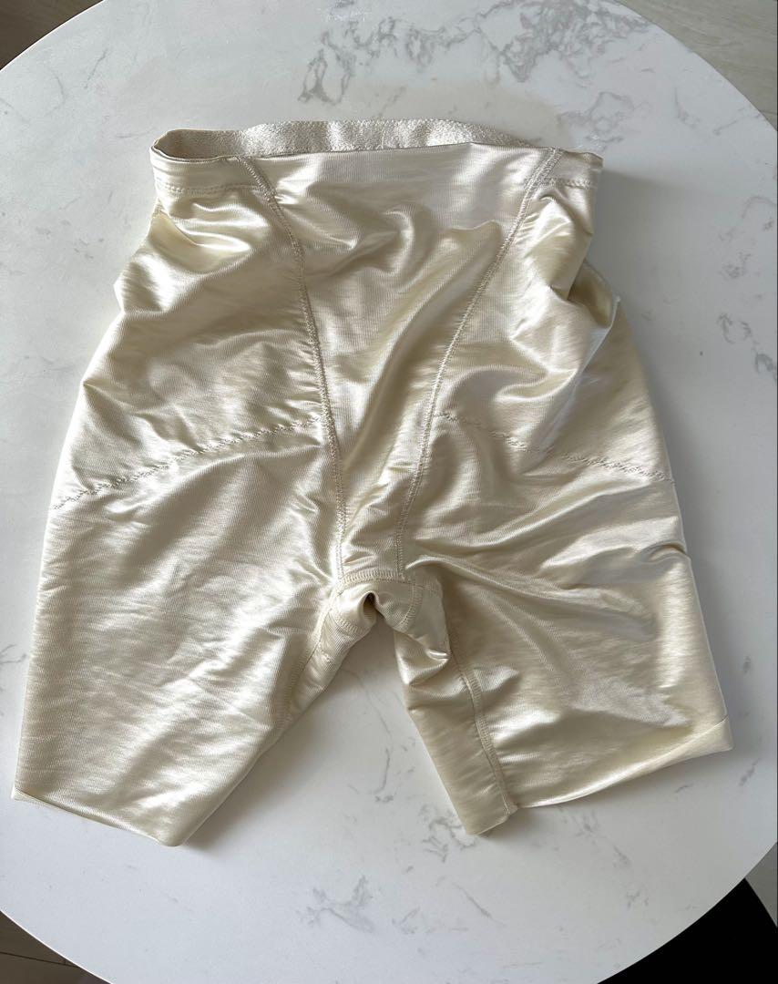 【美品】mirrormirror バックレスビスチェ ＆ガードルセット F65