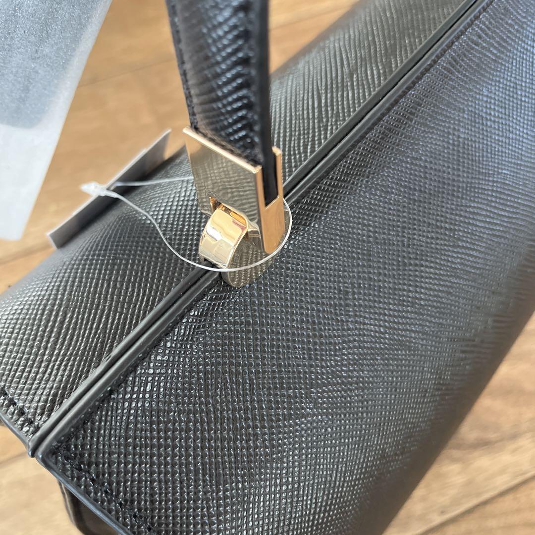 新品　Cathie Ferrari A4横長フェミニンバッグ　卒業式　入学式