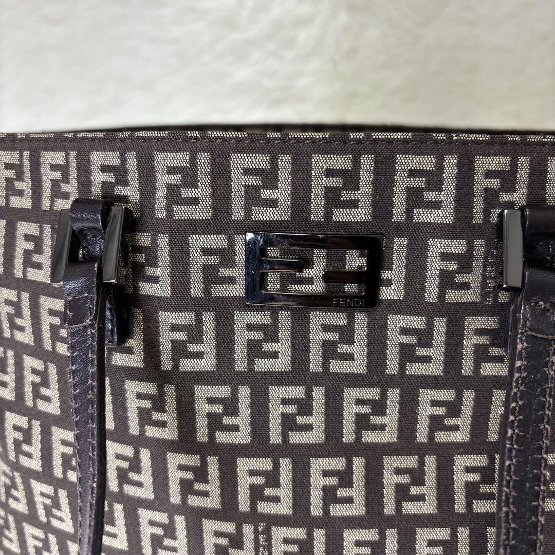 ★ FENDI