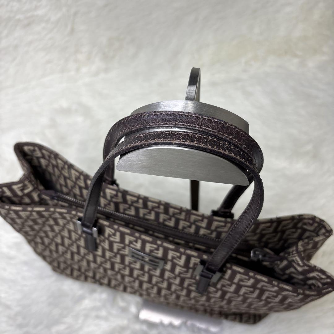 ★ FENDI