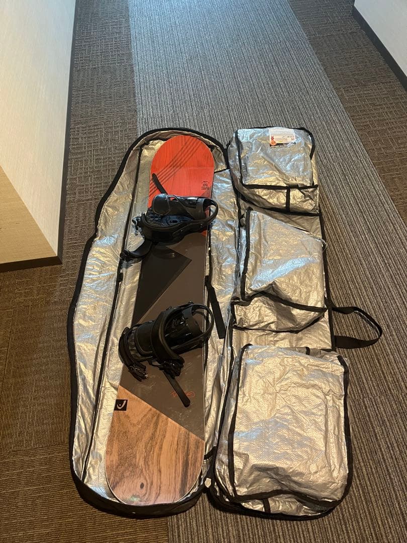 HEAD スノーボード 赤/青 + RX One バインディング HEAD スノーボード 赤/青 + RX One バインディング