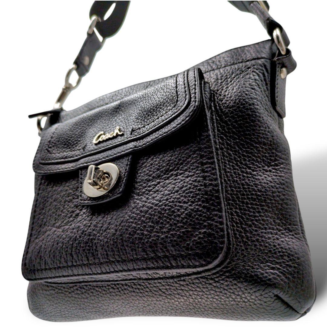 【美品】COACH　ショルダーバッグ　斜め掛け　肩掛け　コーチ　0913