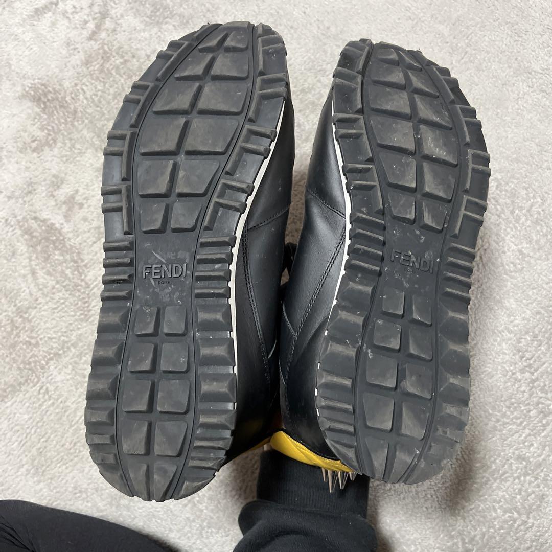 FENDI スニーカー