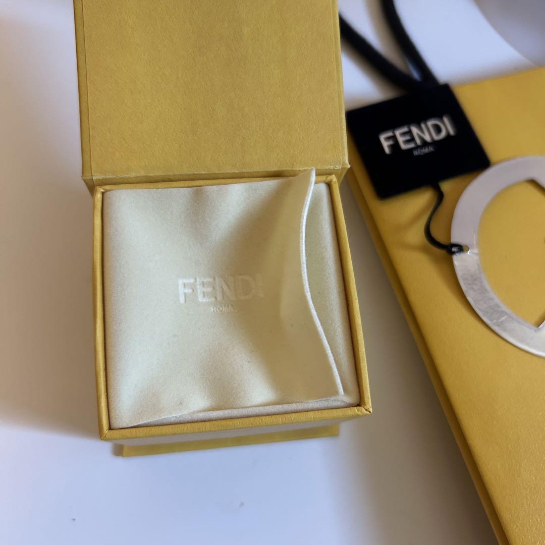 fendi オーロックピアス