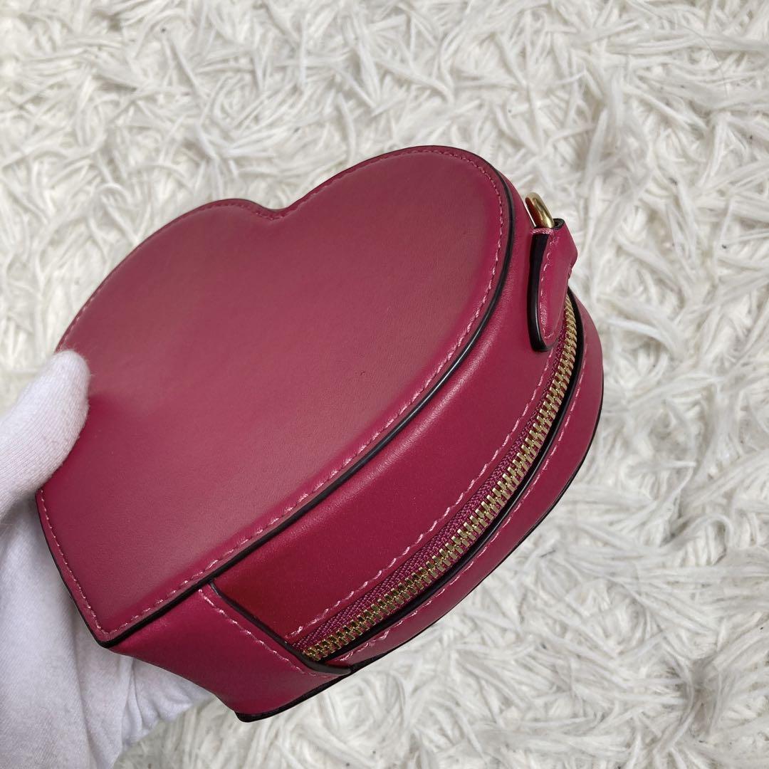 未使用級 コーチ 現行 チェーンショルダー アクセサリーポーチ C金具 レッド
