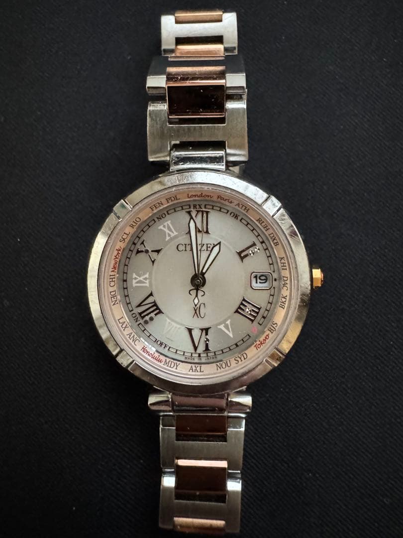 CITIZEN xCクロスシーシルバー/ゴールド 時計エコドライブ