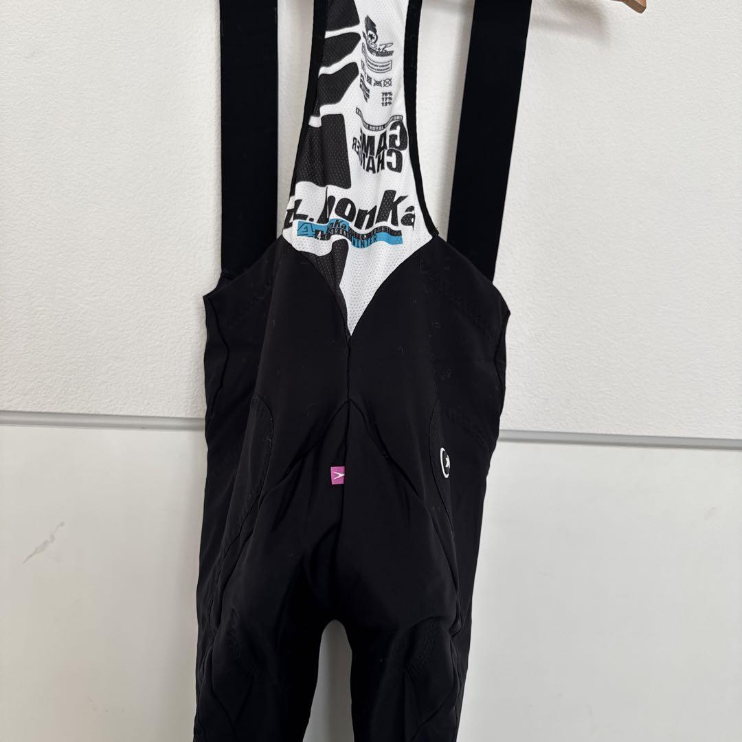 アソス assos