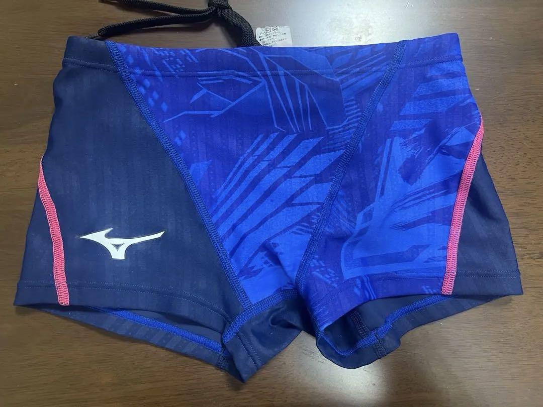 新品未使用　ミズノ　メンズ　水着　Mサイズ