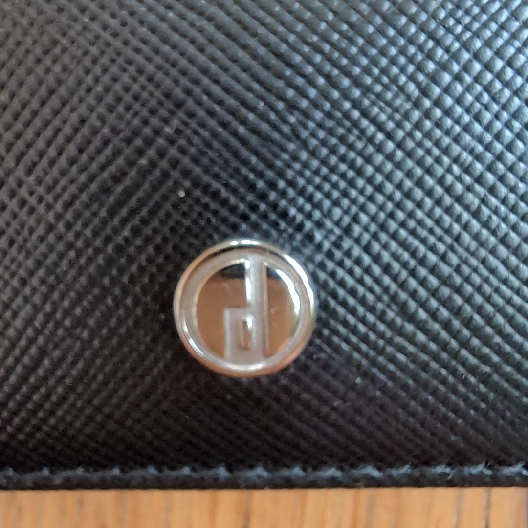 ダンヒル　dunhill 黒の二つ折り財布 メンズ