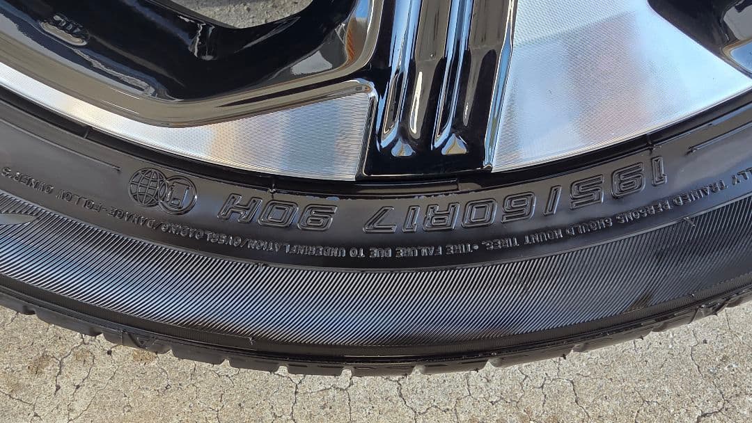 ライズ 純正17インチ タイヤホイール4本セット ENASAVE EC300 ライズ 純正17インチ タイヤホイール4本セット ENASAVE EC300