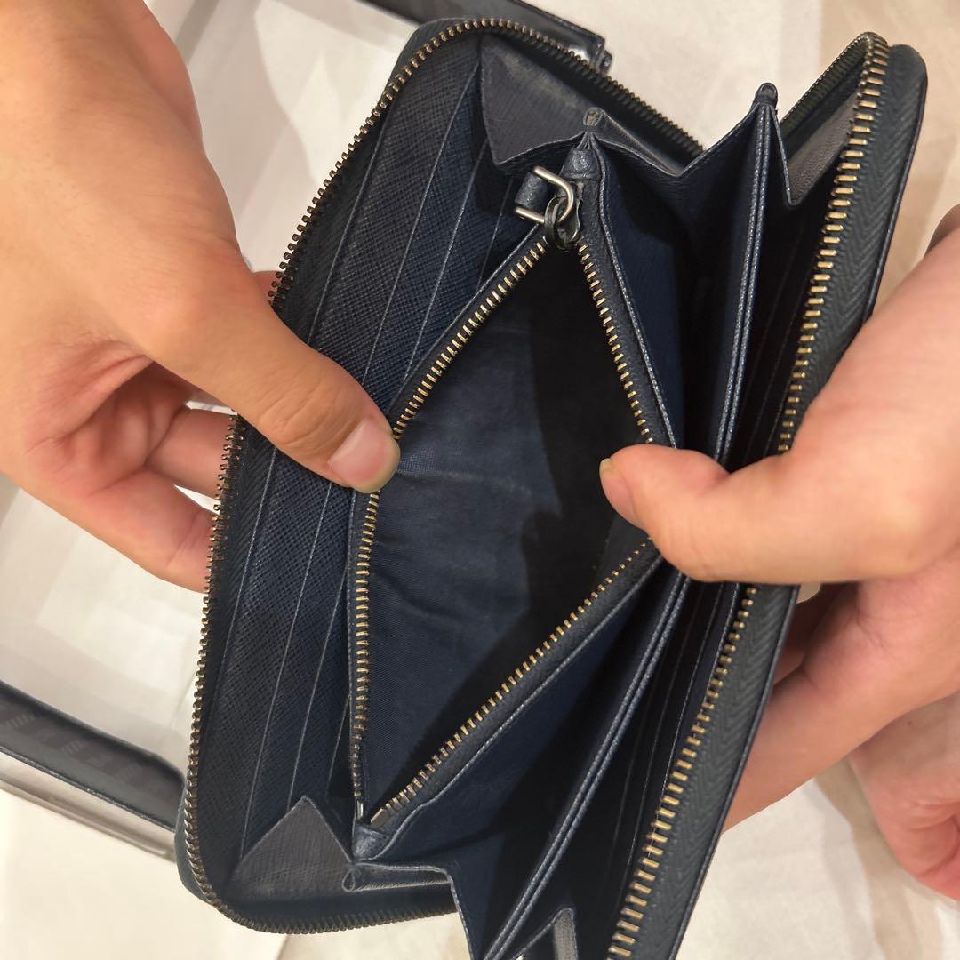 美品　PRADA　プラダ財布　長財布　メンズ財布