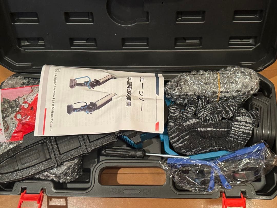 チェーンソー 充電式 8インチ 21V 大容量3.0Ahバッテリー マキタ