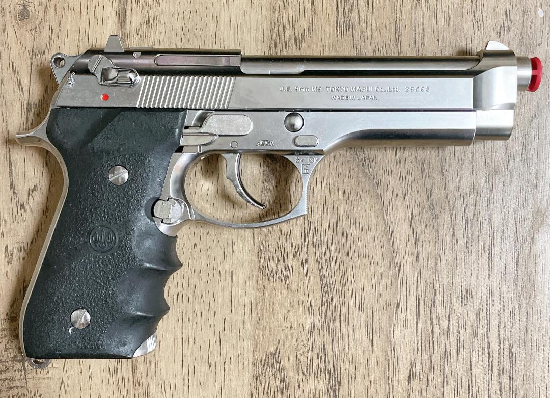 M92F クロームステンレスモデルガン