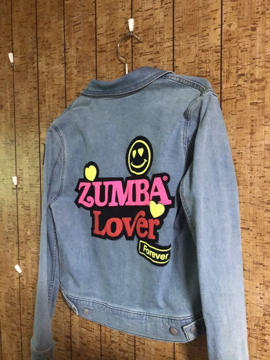【逸品】 再々値下げ❤️ デニムジャケット スワロフスキー JWI正規 ZUMBA - Gジャン/デニムジャケット