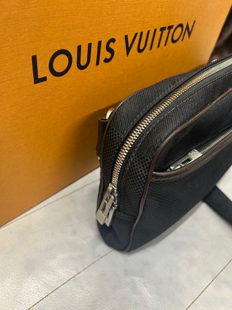 Louis Vuitton ボディバッグ ブラック Louis Vuitton ボディバッグ ブラック