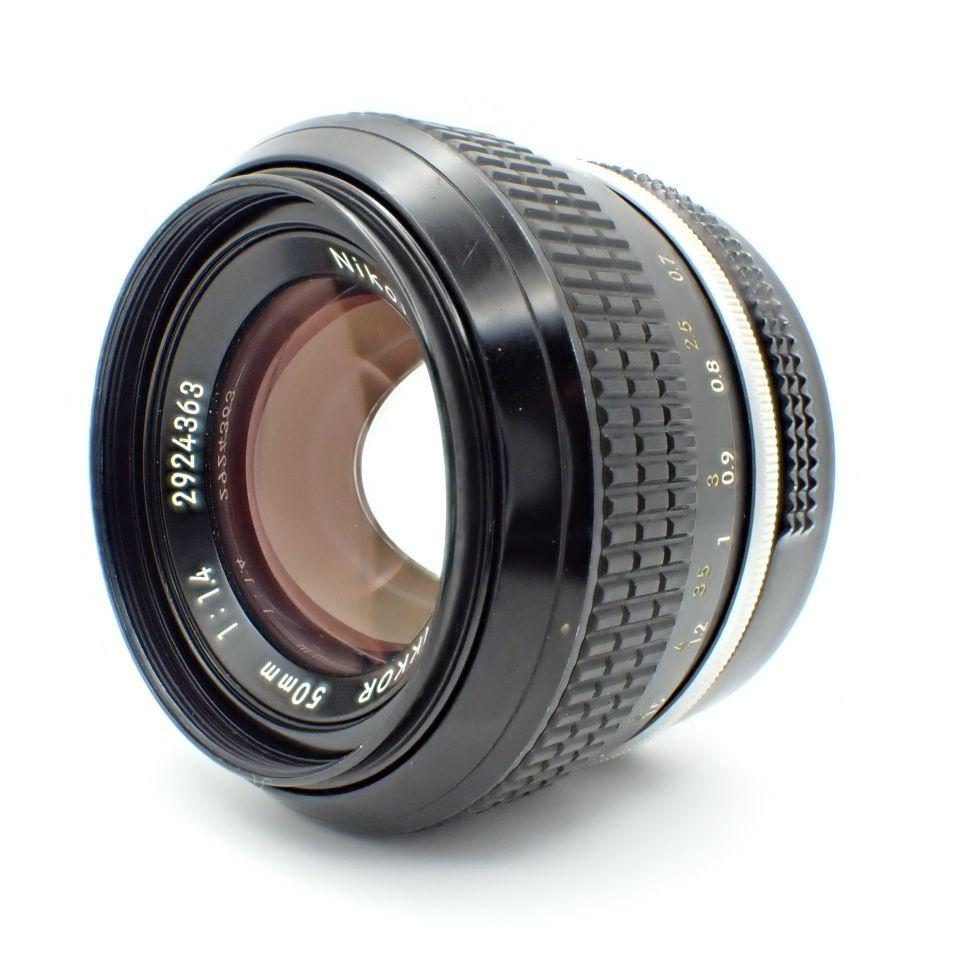 New NIKKOR 50mm / f1.4 後期 (1976年) (NIKON ニコン)