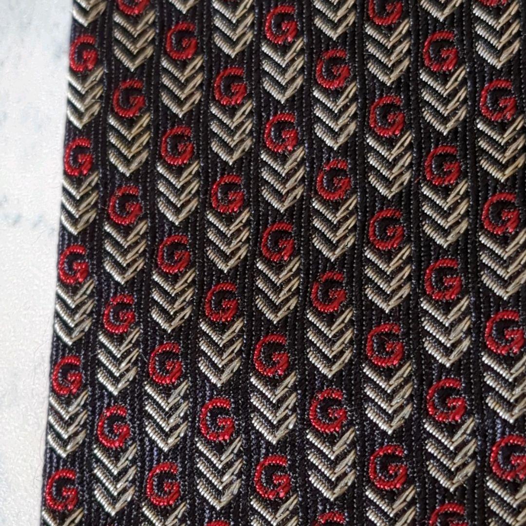 ❉GUCCI❉ネクタイ　Gロゴ　幾何学模様　赤　グレー　ネイビー