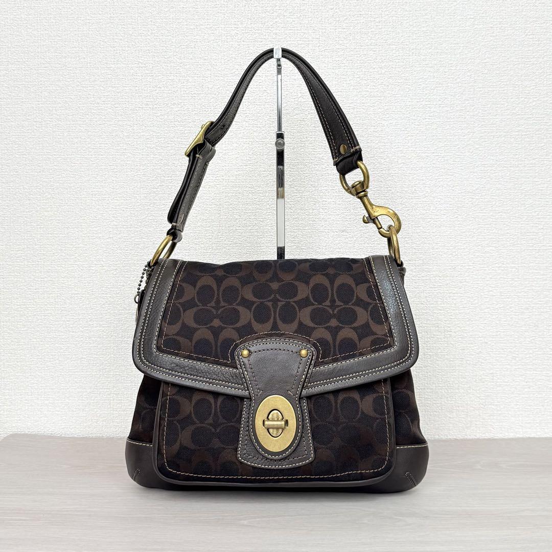 バッグ Coach Legacy TurnLock Slim Flap Shoulder Coach Legacy Turnrock Slim Flap Shoulder - メルカリ