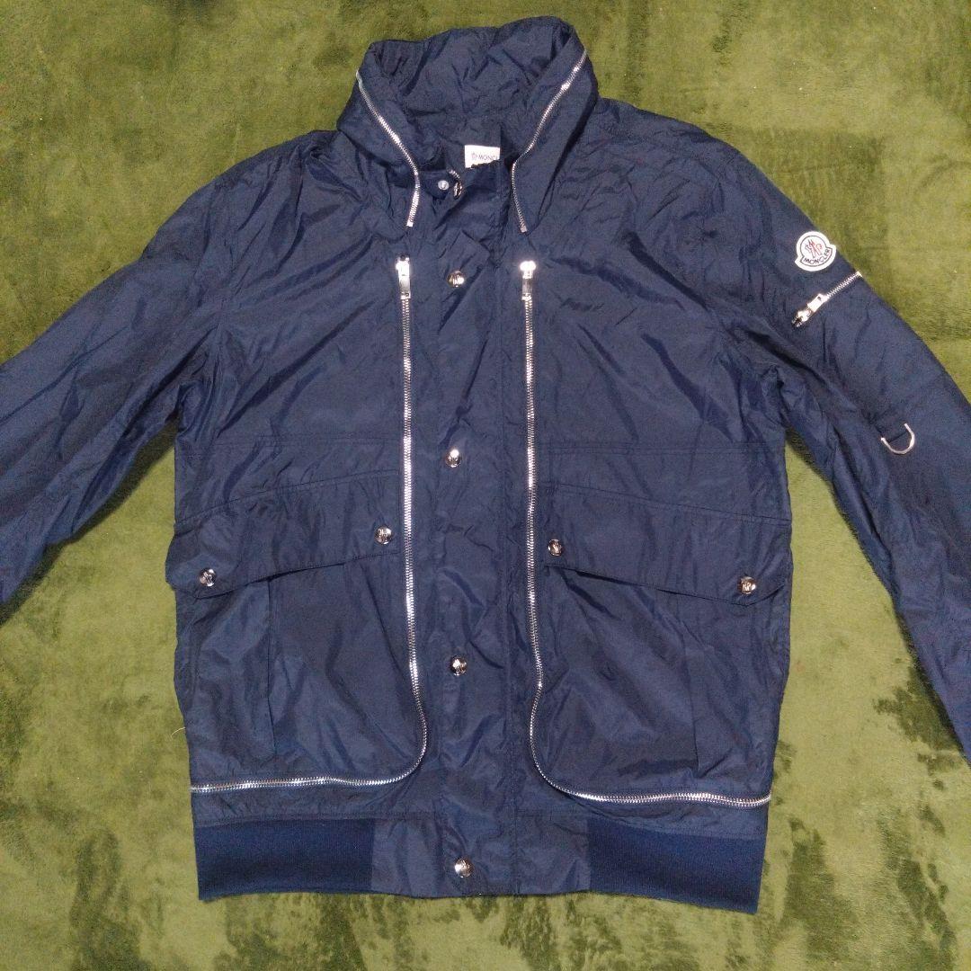 モンクレール　ブルゾン