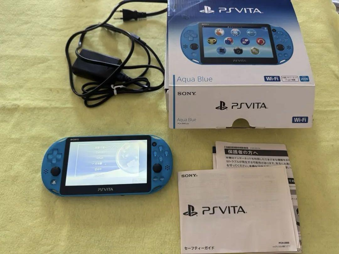 PS Vita アクアブルー 本体 + 16GBメモリカード