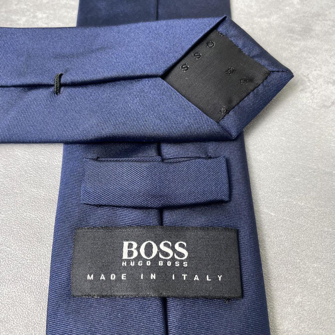 美品 イタリア製 HUGO BOSS ソリッド ナロータイ ネクタイ ネイビー