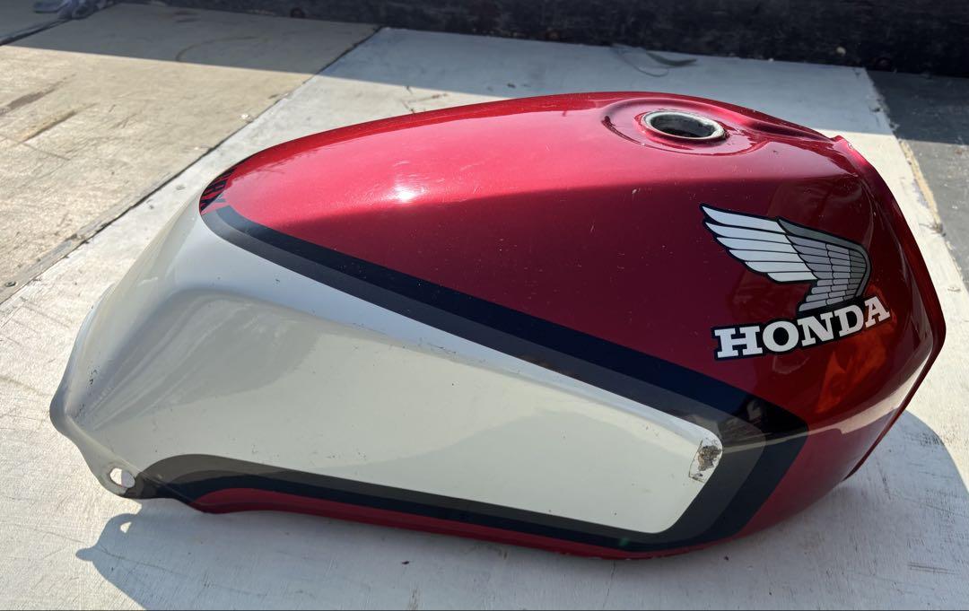 【SALE】 梟*様 CBX400F2型 タンク当時物 パーツ