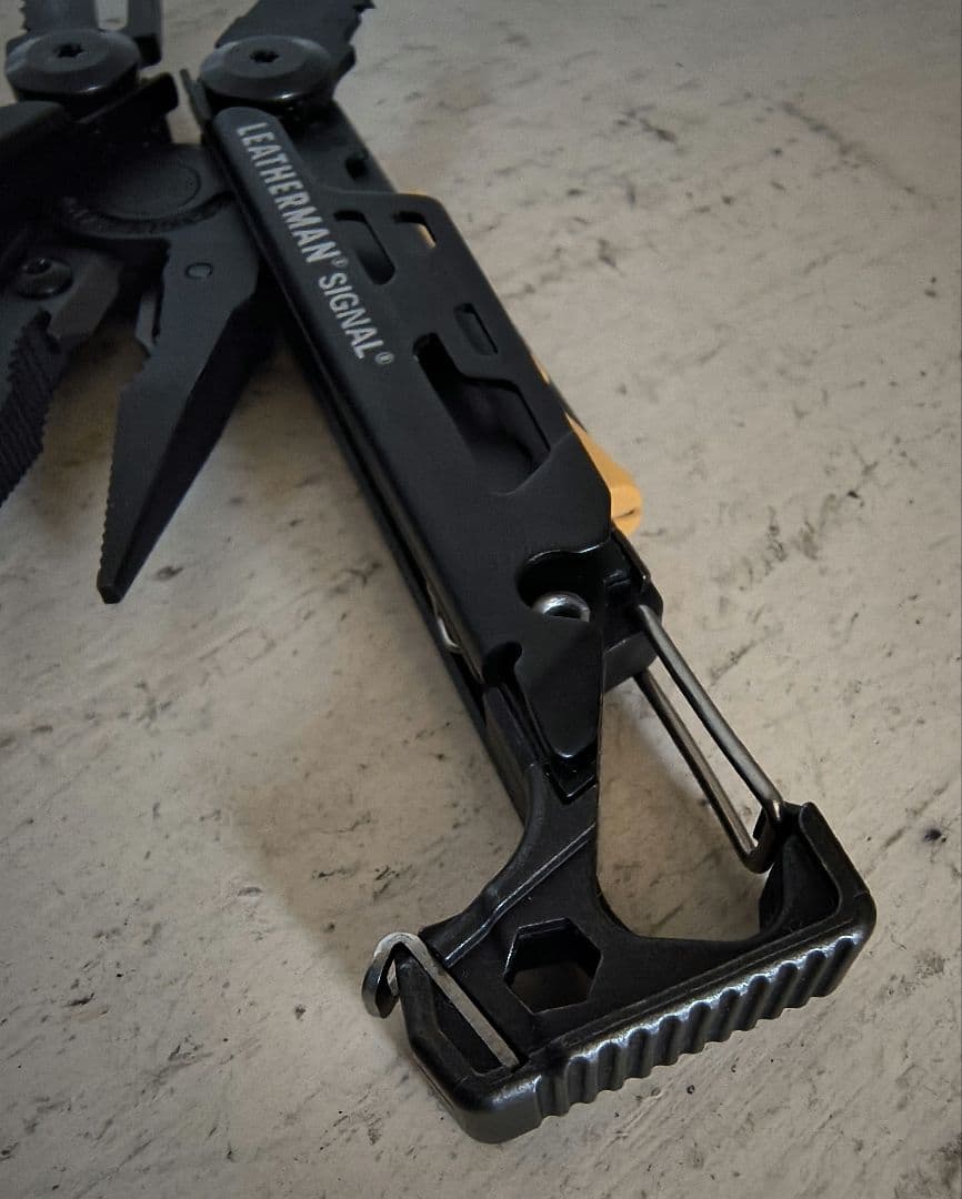 LEATHERMAN SIGNAL ブラック ケース 予備品付 LTJ 正規品