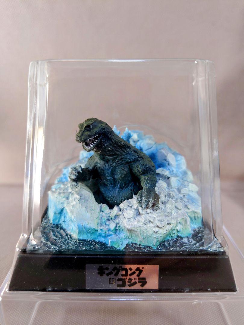 ゴジラ名鑑　全4種　原型監修：酒井ゆうじ　ポリストーン製　未使用
