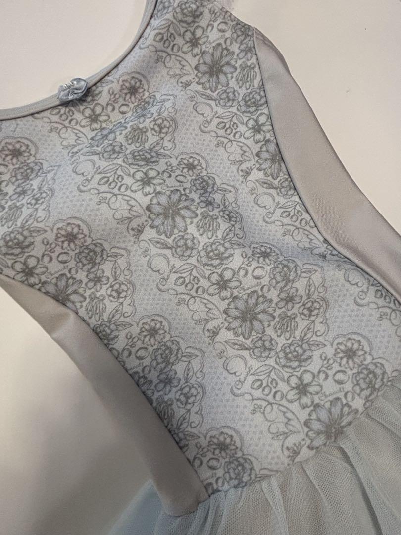 贈り物 ♡極美品♡ チャコット ♡淡い水色 花柄レース レオタード ♡130 バレエ