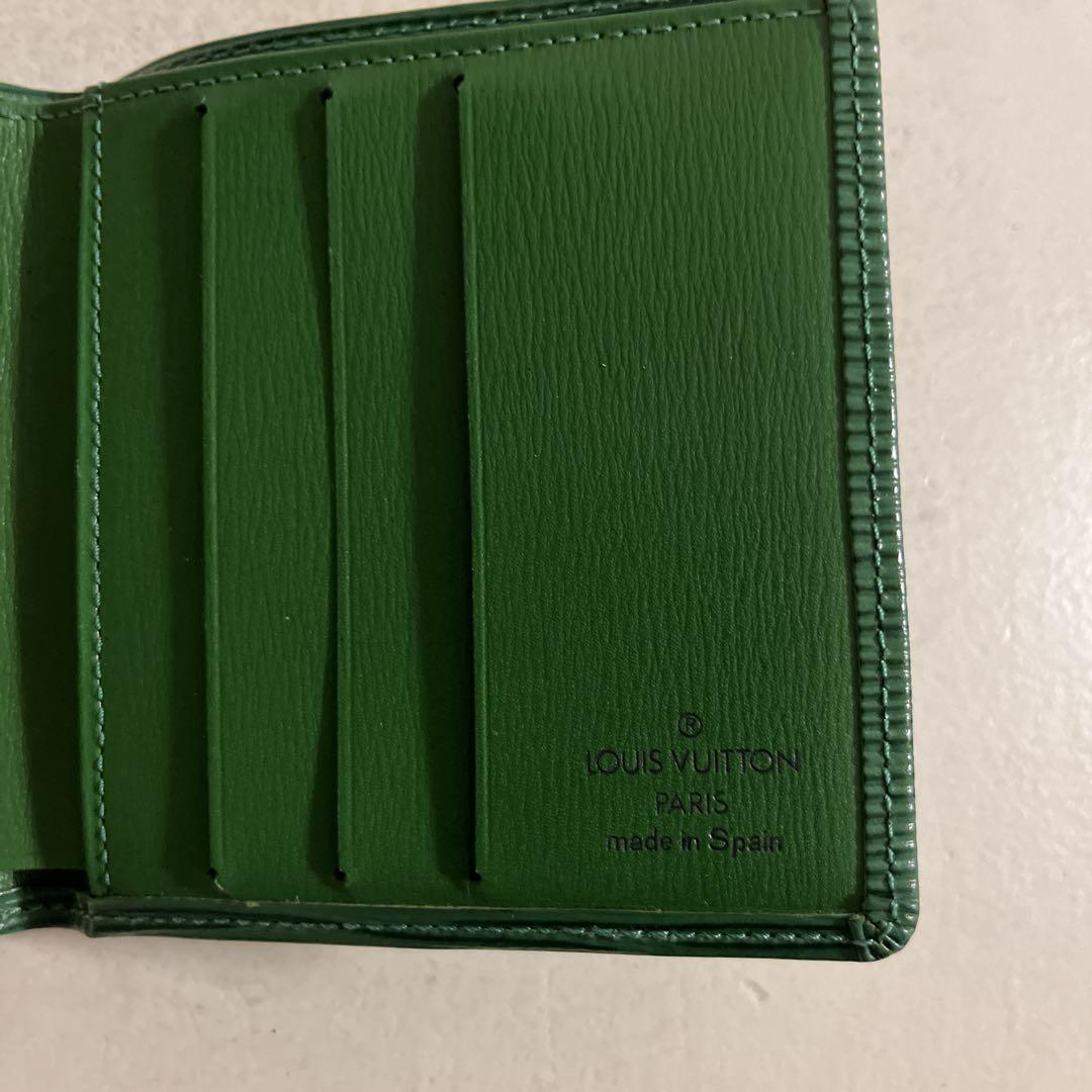 【美品】Louis Vuitton 二つ折り財布 グリーン