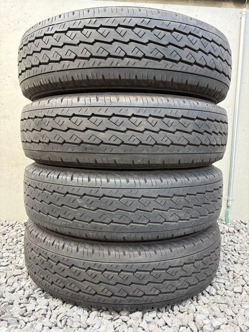 道内 195 80 15LT夏タイヤ ブリジストンV600バリ山BRIDGESTONE