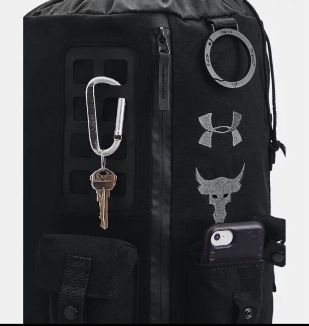 Under Armour ブラックバックパック IRON PARADISE Under Armour ブラックバックパック IRON PARADISE