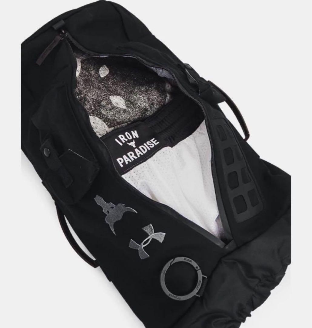 Under Armour ブラックバックパック IRON PARADISE Under Armour ブラックバックパック IRON PARADISE