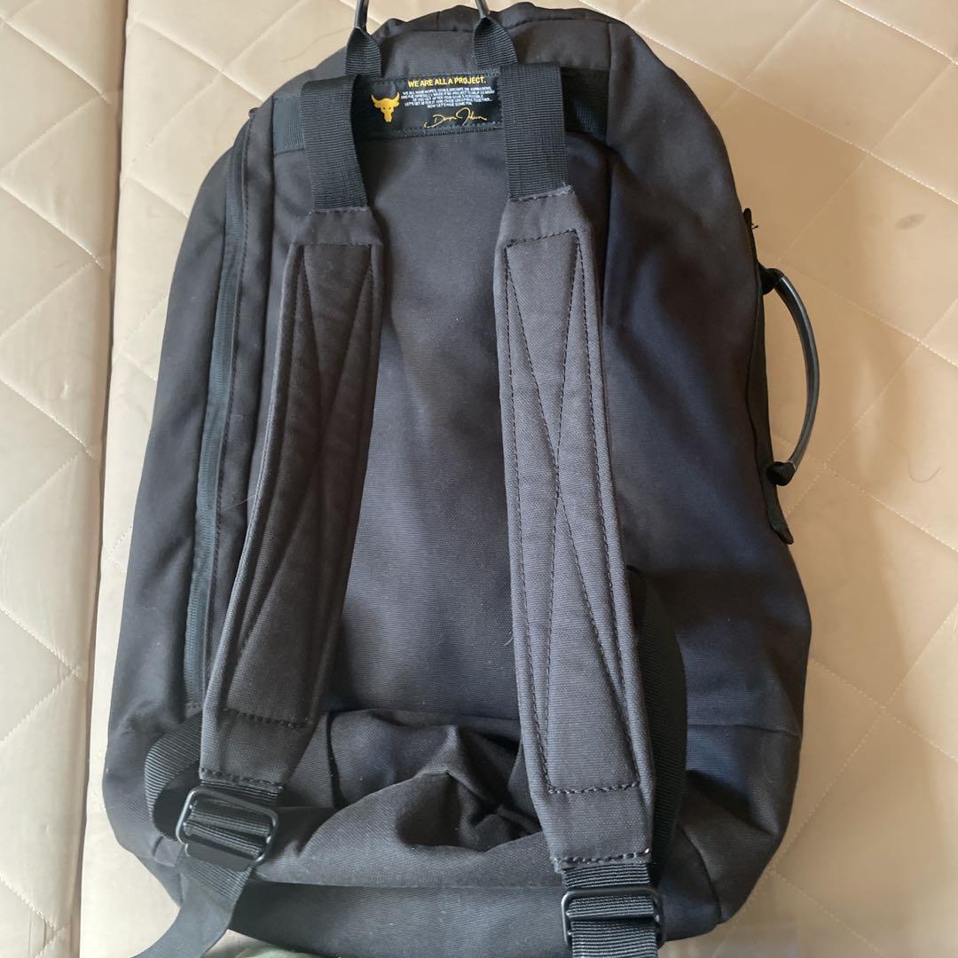 Under Armour ブラックバックパック IRON PARADISE Under Armour ブラックバックパック IRON PARADISE