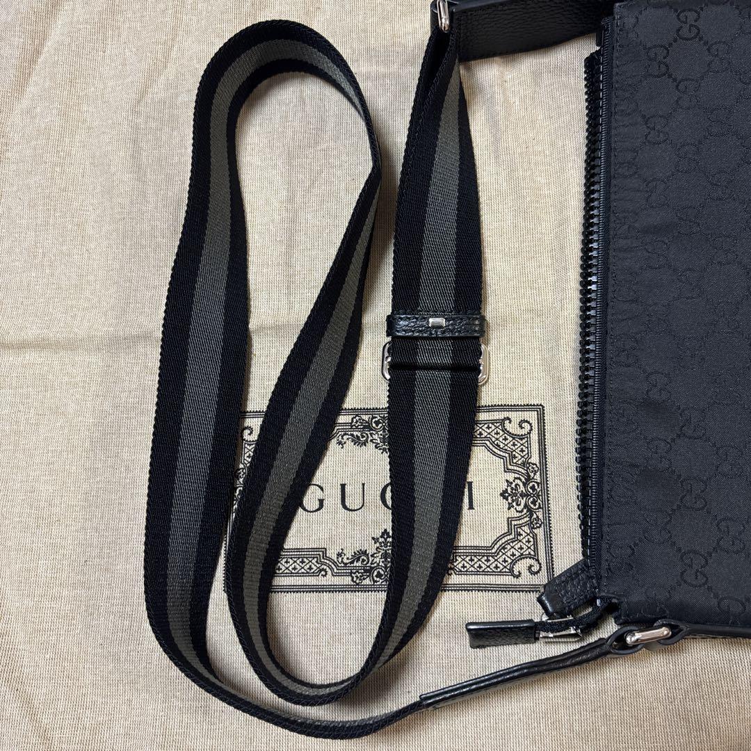 GUCCI ショルダーバッグ